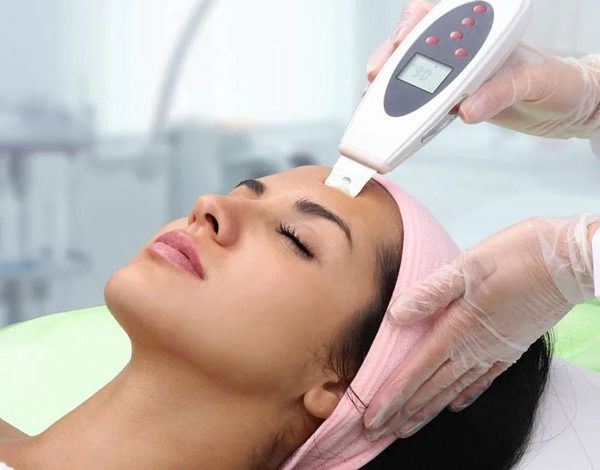 دستگاه لیزر خانگی بهتر است یا کلینیکی